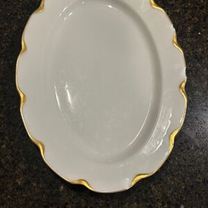 Elegant White and Gold Scalloped Platter